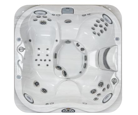 J-335 Jacuzzi Hot Tub Large Seattle store